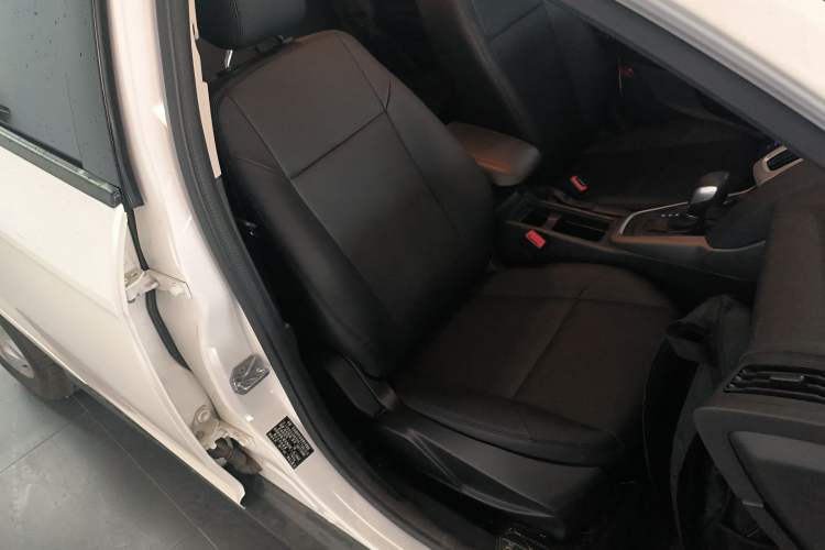 Used Ford Focus 2017 Hatchback 1.6L Automatic Comfort Plus SmartDrive Edition
