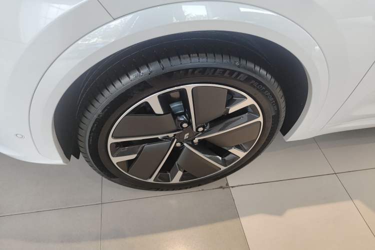 Used Li Auto L7 2025 Ultra Smart Refreshed Edition