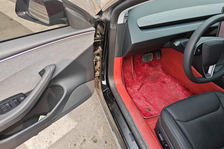 Used Tesla Model 3 2025 Rear-Wheel-Drive Version