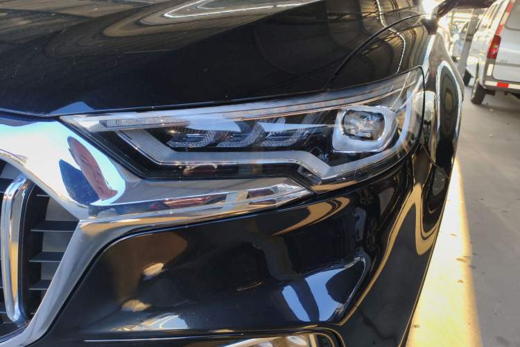 Used Hongqi HS5 2019 2.0T Smart Connect Flagship All-Wheel-Drive Version Left Front Headlight