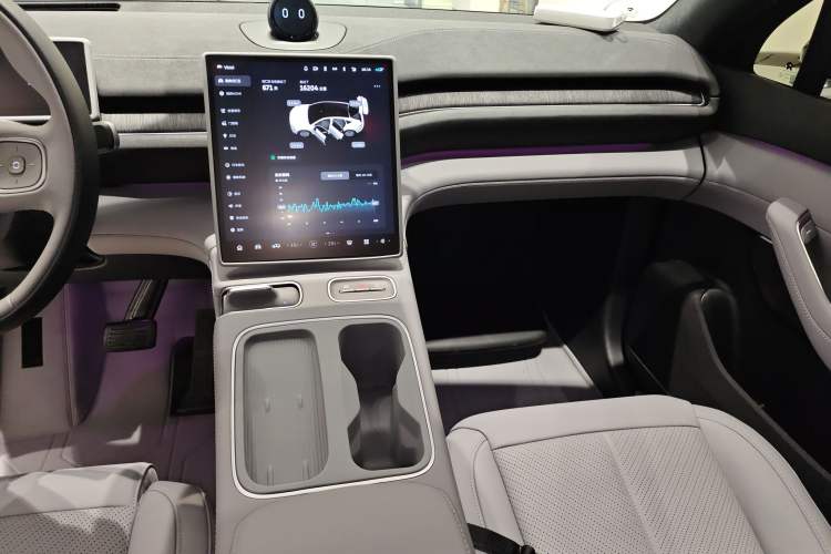 Used Nio EC6 2024 75 kWh Audio And AC Panel