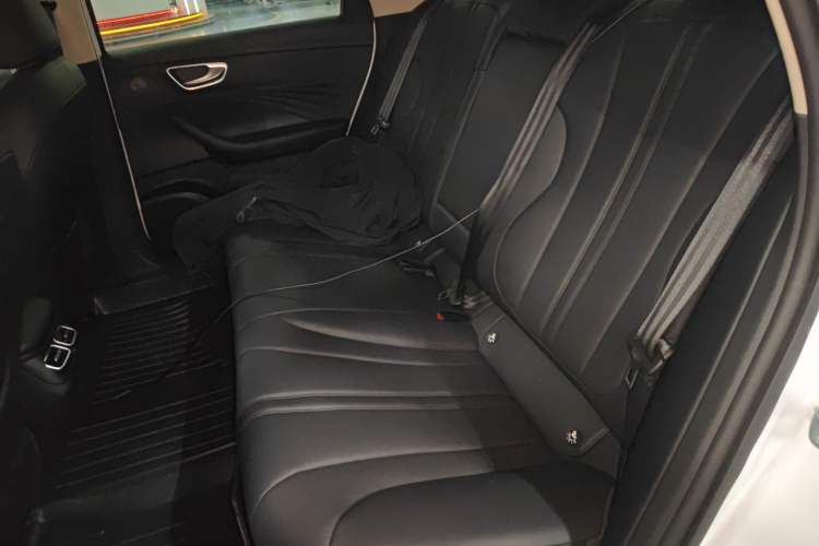 Used Roewe D7 2025 DMH 125km World Champion Edition