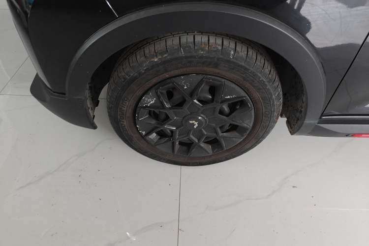 Used Wuling Hongguang MINIEV 2022 GAMEBOY 300km Enthusiast Model with Lithium Iron Phosphate Exterior 4