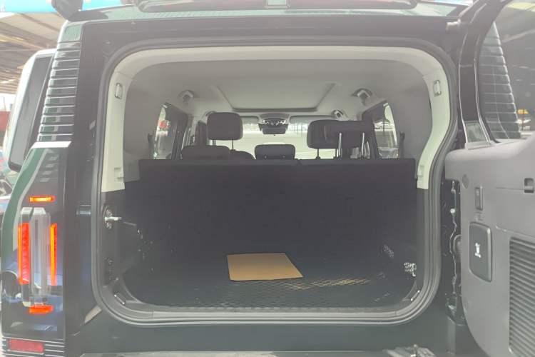 Used JETOUR Traveler 2023 2.0T All-Wheel-Drive CrossPRO
