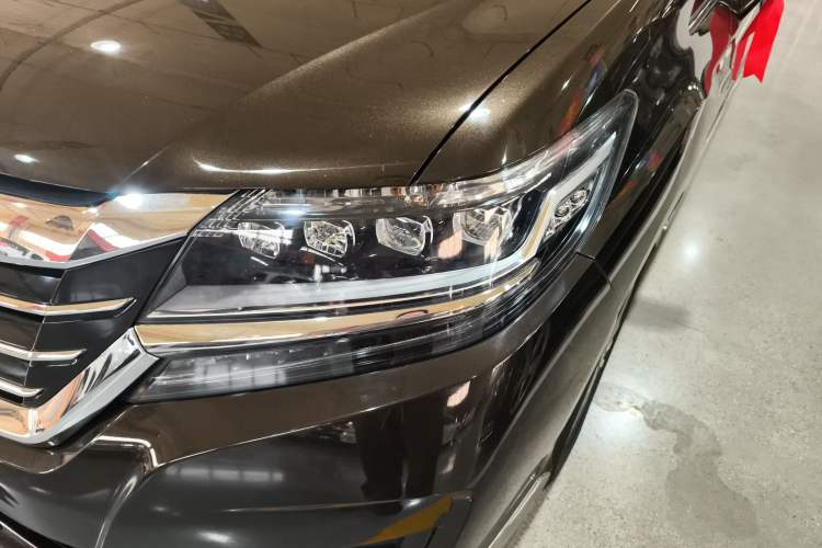 Used Honda Elysion 2016 2.4L Supreme Edition