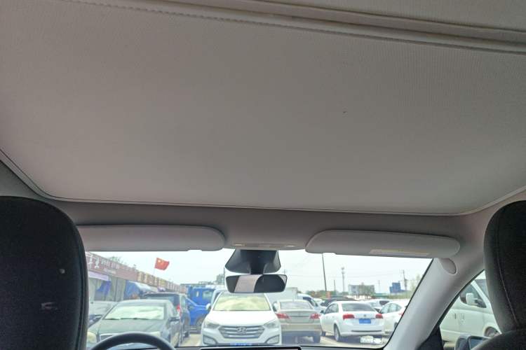 Used Tesla Model Y 2024 Rear-Wheel-Drive Version Headliner