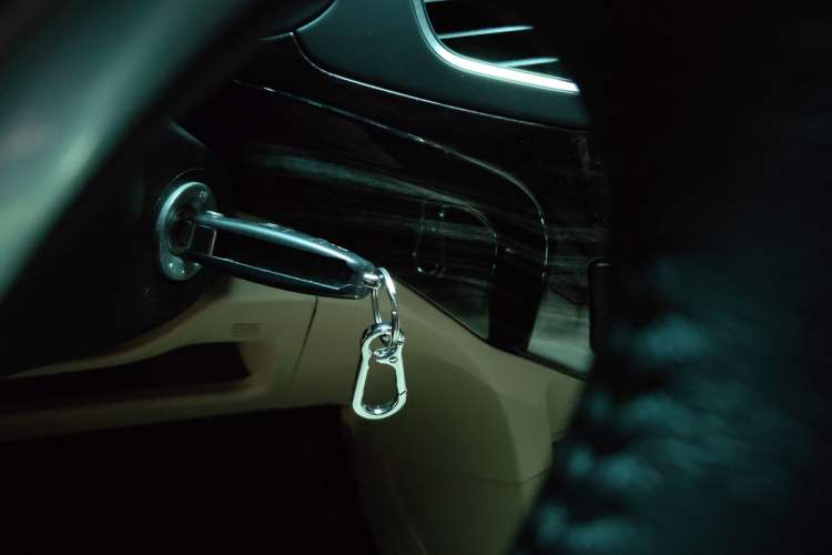 Used Isuzu mu-X 2020 1.9T Diesel Automatic 2WD Jingyue Edition 5 Seats China VI Standard Vehicle Key