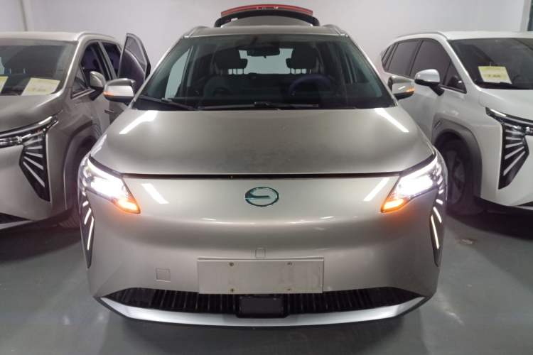 Used AION Y 2023 Plus 610 Enjoy Edition Front