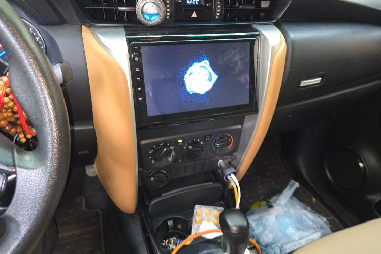 Used Toyota Fortuner 2016 2.7L Middle East Version Audio And AC Panel