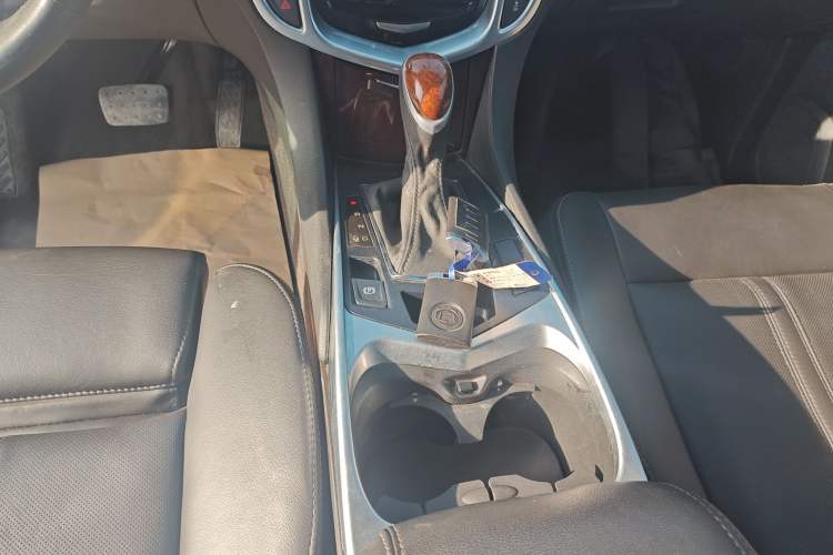 Used Cadillac SRX 2014 3.0L Elite Model Gear Lever
