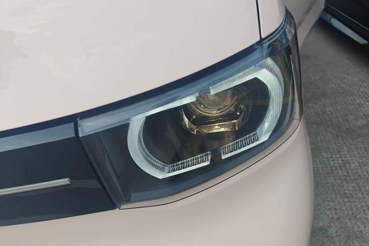 Used Wuling Hongguang MINIEV 2022 Macaron Premium Model – Lithium Ternary Battery