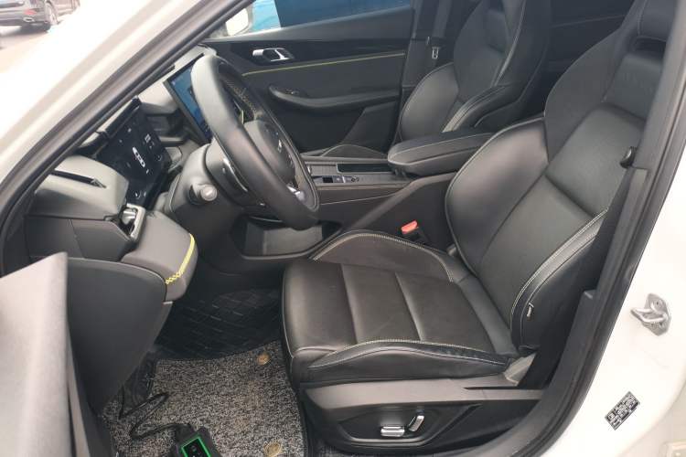 Used Lynk & Co 03 2023 2.0TD DCT JingPro
