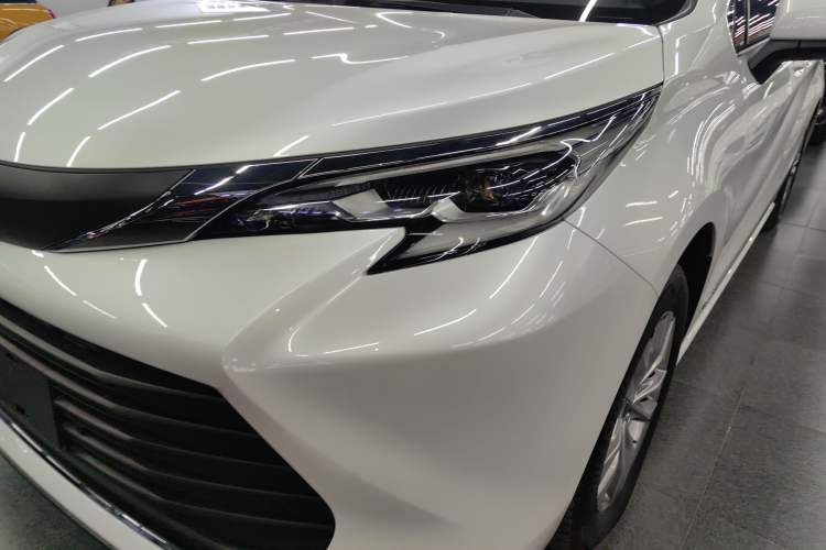 Used Toyota SIENNA 2023 2.5L Hybrid Comfort Edition Left Front Headlight