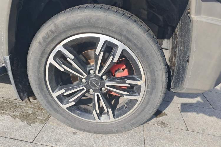 Used BAIC Off-Road BJ20 2016 1.5T CVT Luxury Model Right Front Wheel Hub