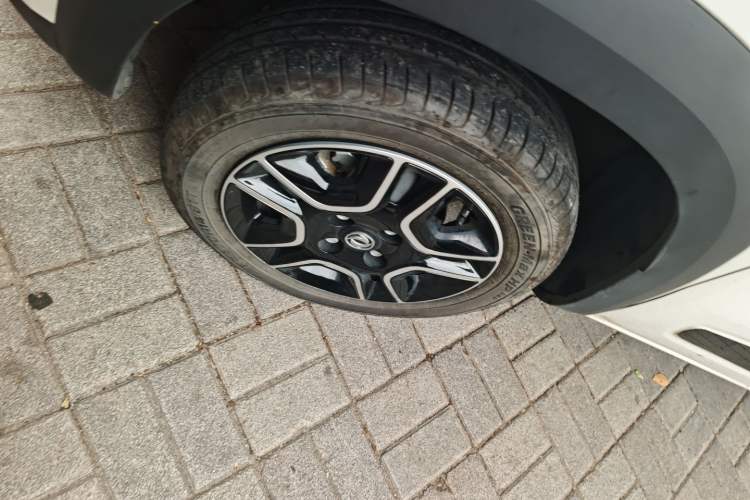 Used Dongfeng NAMMI EX1 2022 Revised PRO Enjoyment Version Left Front Wheel Hub