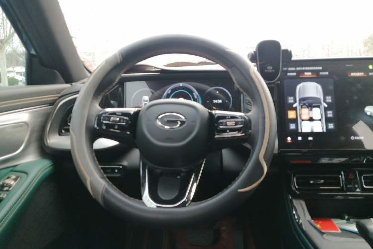 Used GAC Trumpchi ES9 2024 PHEV with 143 km Max
