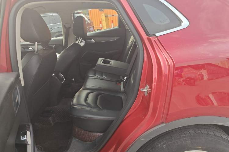 Used BORGWARD BX5 2017 20TGDI Automatic Two-Wheel Drive New Edition
