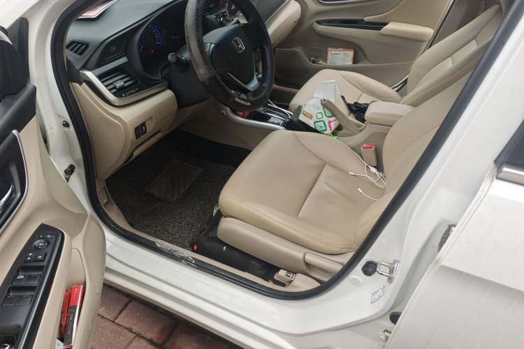 Used Honda Crider 2016 1.8L CVT Comfort Version Driver Seat