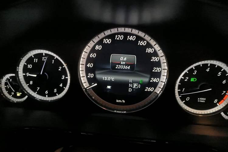 Used Mercedes-Benz E-Class 2013 E 260 L CGI Elegant Model
