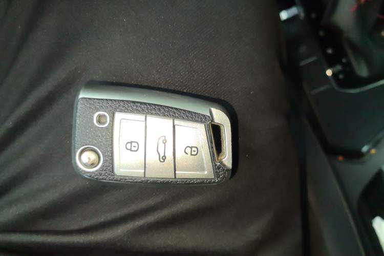 Used Volkswagen Tiguan L 2017 330TSI Automatic Two-Wheel Drive Luxury Edition
