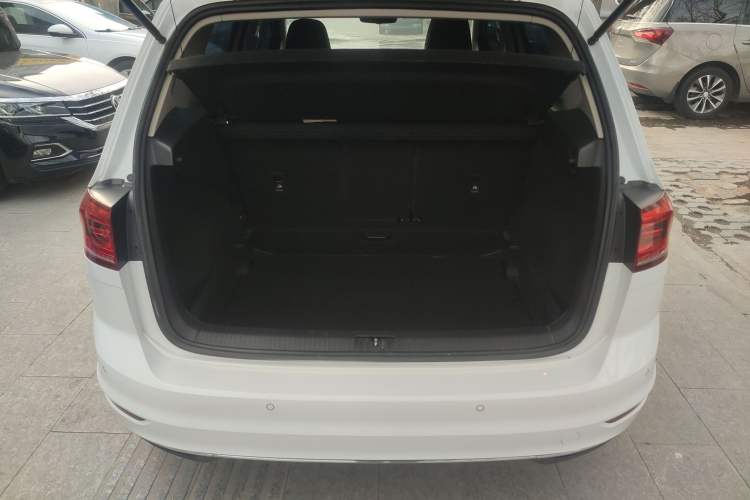 Used Volkswagen Golf Sportsvan 2020 280TSI Automatic Curious Model Trunk