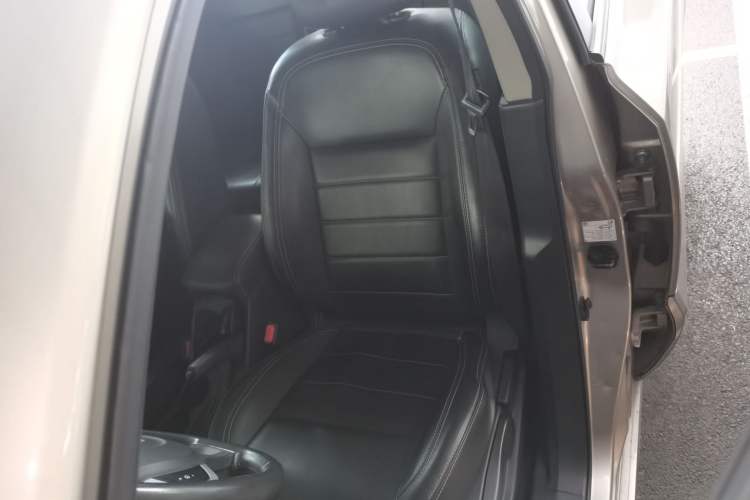 Used Renault Koleos 2014 Revised Version 2.0L Two-Wheel Drive Fashion Edition