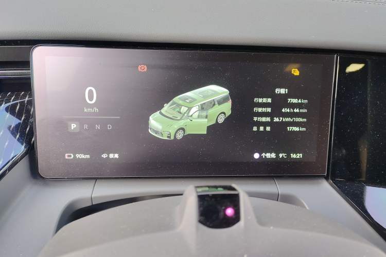 Used Zeekr 009 2024 7-Seater Walk-Through Version Four-Wheel Drive 108 kWh Odometer Close Up