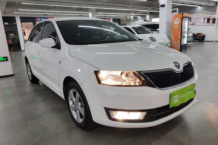 Used Skoda Rapid Spaceback 2016 Revised 1.6L Automatic Chuanxing Version
