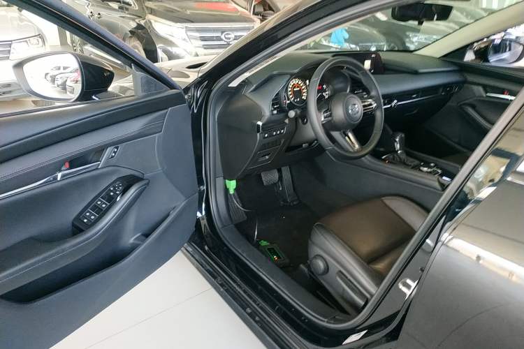 Used Mazda Mazda 3 Axela 2021 2.0L Automatic Zhiya Edition