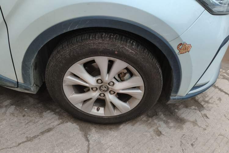 Used Toyota IZOA 2021 Dual-Motor 2.0L Yixiang Edition