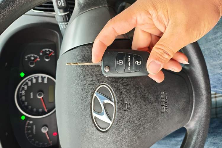 Used Hyundai Celesta 2015 1.6L Automatic Comfort Model
