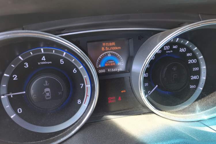 Used Hyundai Sonata 2011 2.0L Automatic Supreme Edition
