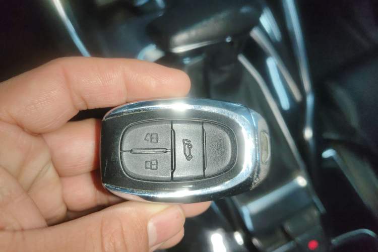 Used SAIC MAXUS G50 2022 1.5T Automatic Comfort Touring B