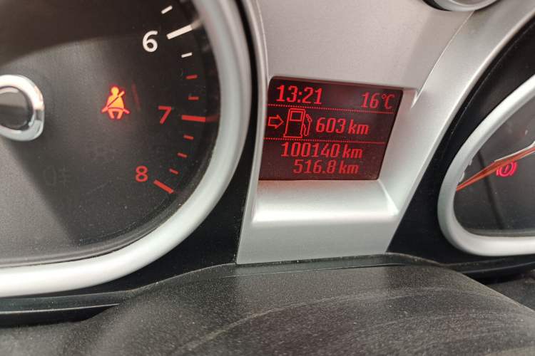 Used Ford Focus 2013 Hatchback Classic 1.8L Manual Base Model Odometer Close Up