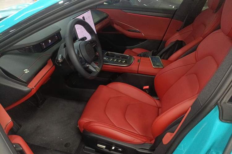 Used Xiaomi Auto SU7 2024 Rear-Drive Ultra-Long Range Advanced Pro-Level Intelligent Driving Version Left Front Seat