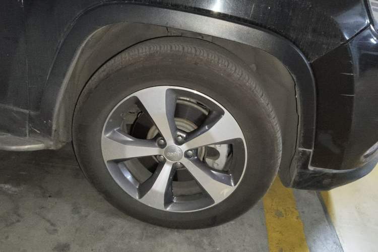 Used Jeep Cherokee 2019 2.0T 2WD Enjoyment Edition China V