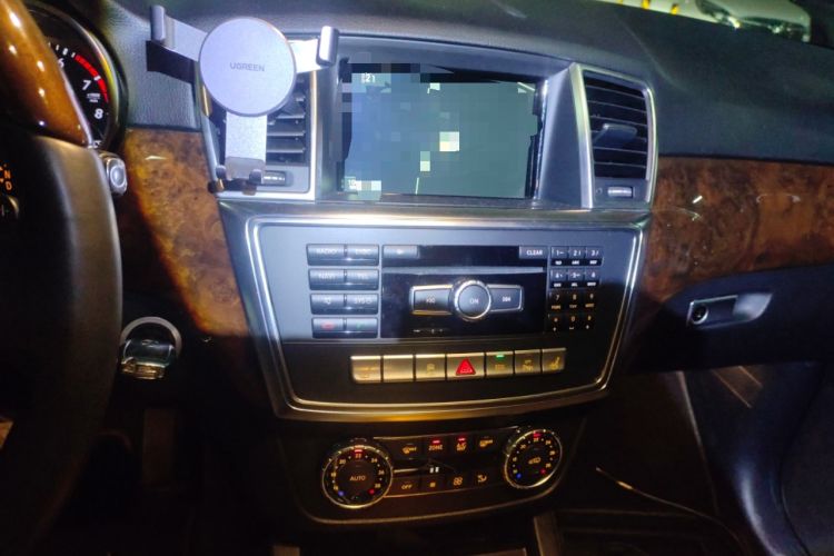 Used Mercedes-Benz M-Class 2014 ML 400 4MATIC Luxury Model
