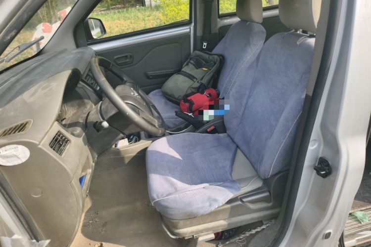 Used Wuling Rongguang V 2016 1.2L Practical Version Left Front Seat