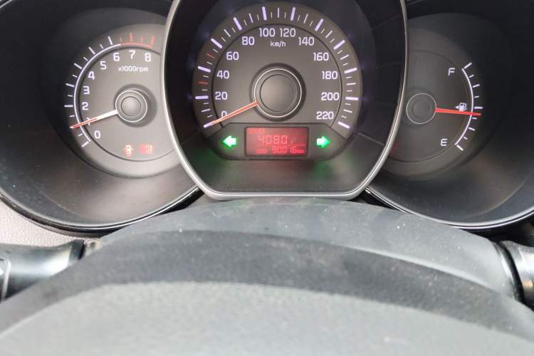 Used Kia K2 2015 Sedan 1.4L Manual Transmission GL