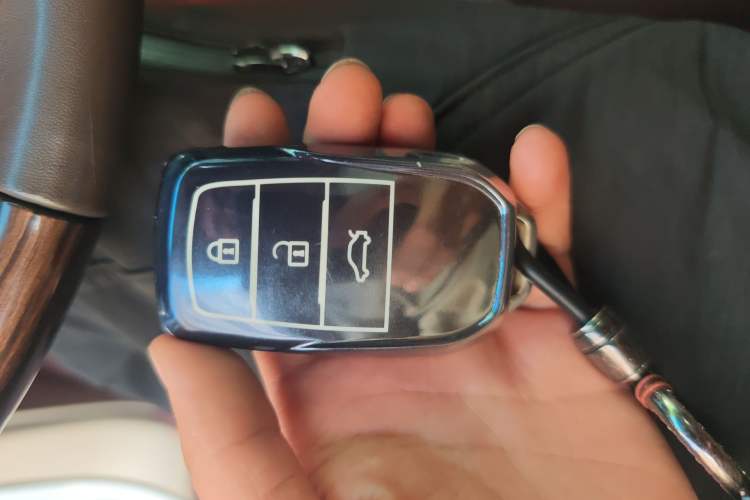 Used Toyota Land Cruiser 
