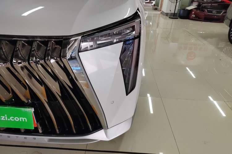 Used GAC Trumpchi M8 2023 Zongshi Series Dual-Motor Supreme Edition