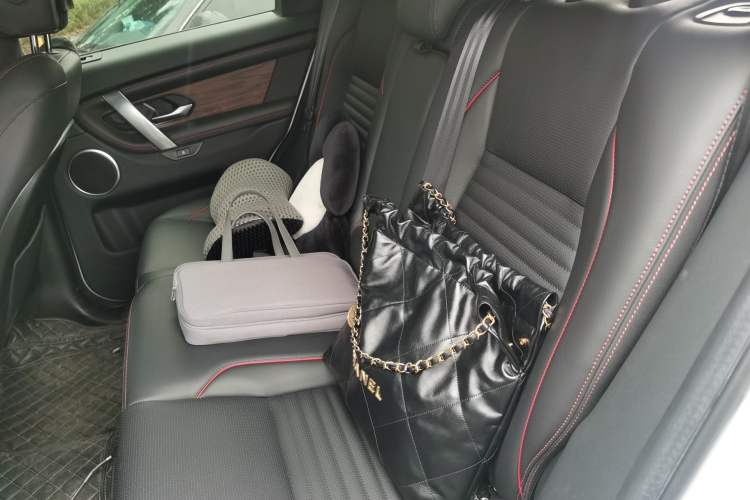 Used Land Rover Discovery Sport New Energy 2022 P300e Performance Tech Edition