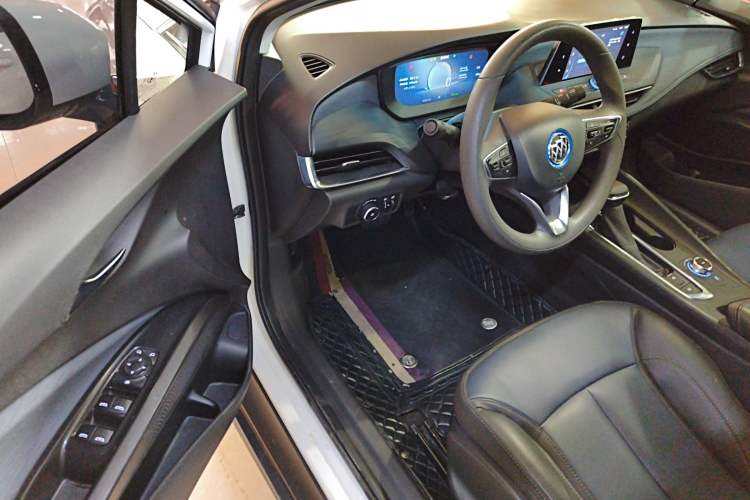 Used Buick Velite 6 2023 430km Range Commuter Version