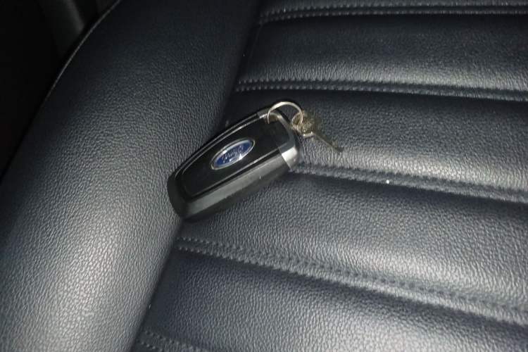 Used Ford Mondeo New Energy 2018 2.0 PHEV Smart-Controlled Fashion Edition China VI Standard Vehicle Key