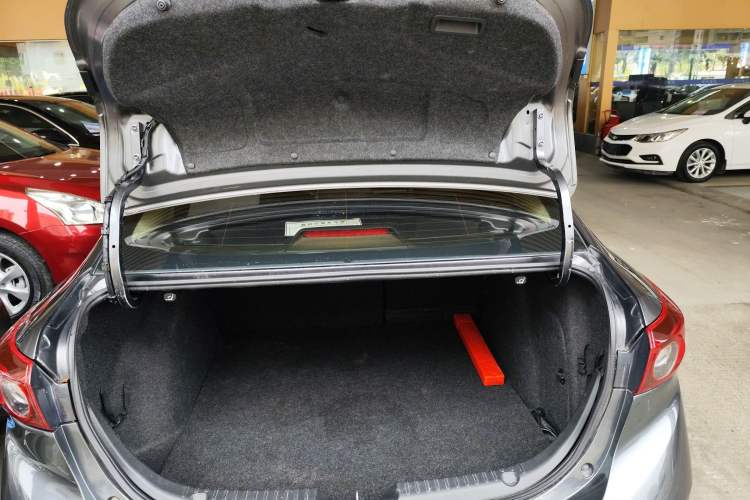 Used Mazda Mazda 3 Axela 2017 Sedan 1.5L Automatic Comfort Model Emission Standard China V
