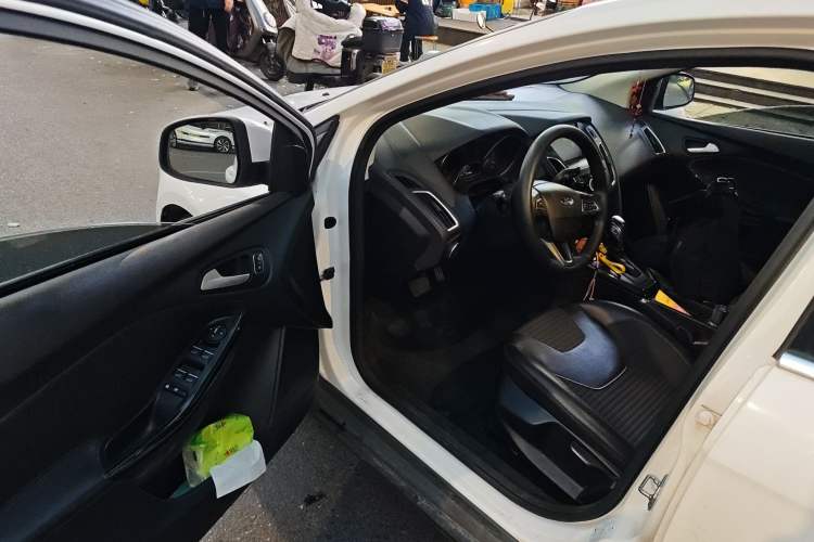 Used Ford Focus 2015 Sedan EcoBoost 180 Automatic Elite Model