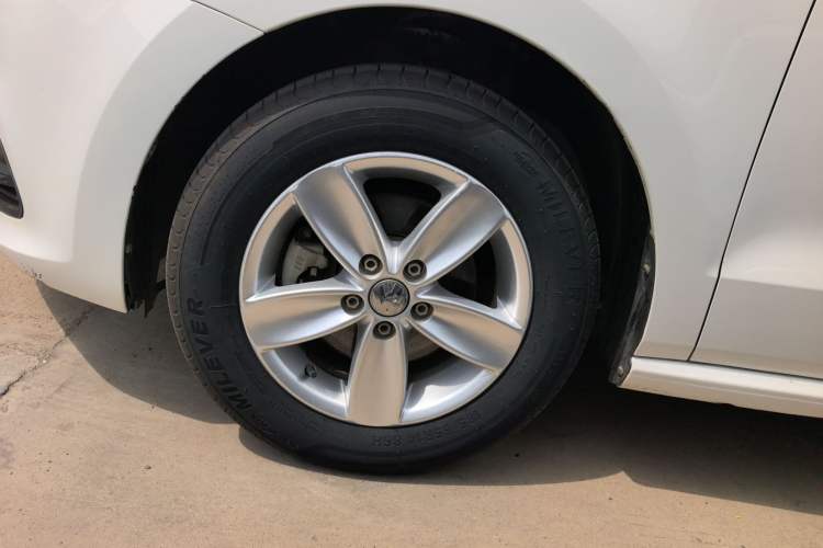 Used Volkswagen Polo 2016 1.4L Automatic Trendy Model Exterior 4