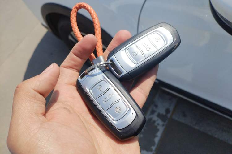 Used Geely Auto Vision X3 2019 Upgraded Model 1.5L CVT Prestige Version Vehicle Key