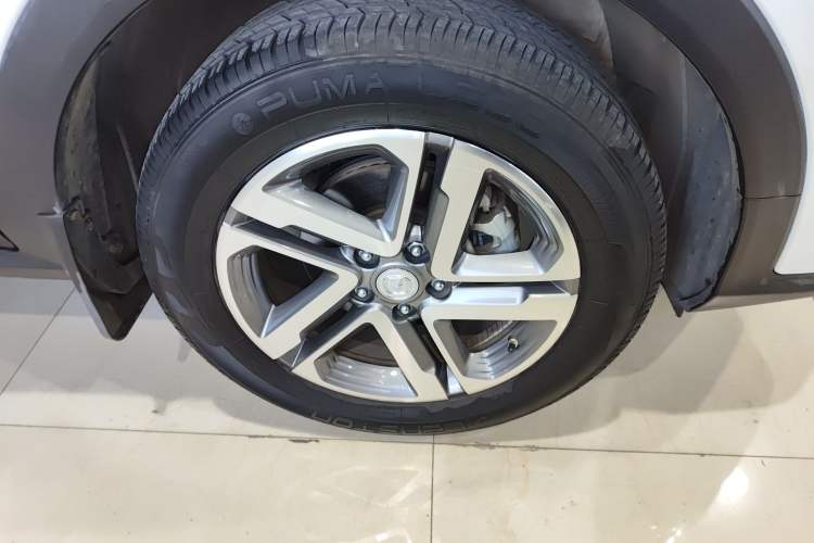 Used CHANGAN CS55PLUS 2020 1.5T Automatic Colorful Model Right Front Wheel Hub