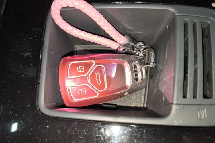 Used Audi Q5L 2022 40T Luxury Dynamic Model Interior 1